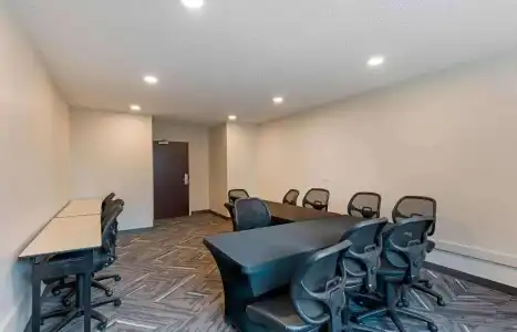 MainStay Suites Las Vegas Flamingo - 16
