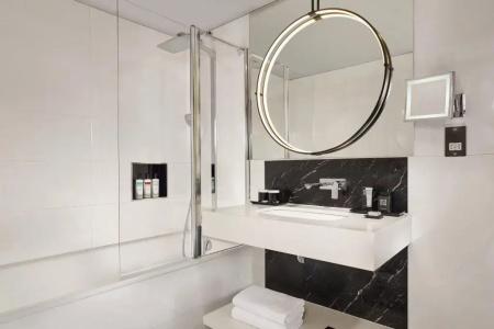 Montcalm East, Autograph Collection - 49