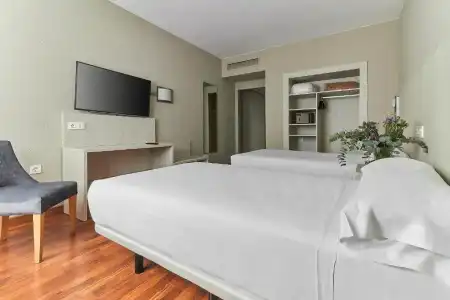 B&B Zaragoza Royal - 77