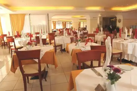 Vantaris Palace - 19