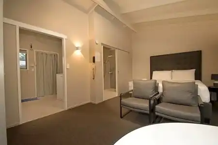 Middlemore Motel - 61