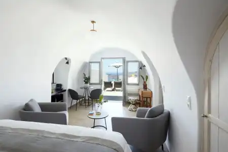Petit Palace - 0