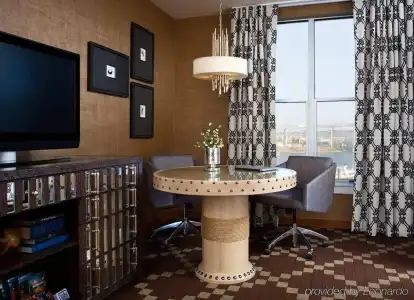 Kimpton Riverplace by IHG - 2