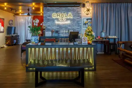 Chala Number 2 Art and Gallery House - 26