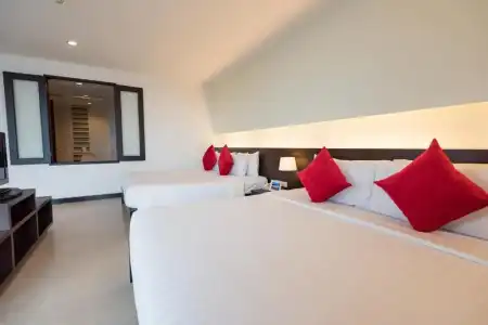 J Pattaya - 136