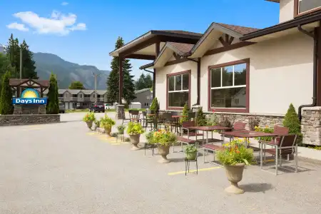 Northwinds Revelstoke - 11