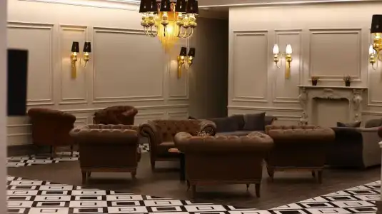 Lala Grand - 1