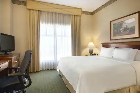 Embassy Suites Lincoln - 2