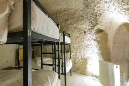 Kamelya Cave Hostel - 25