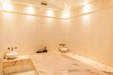 TB Palace & Spa - 24