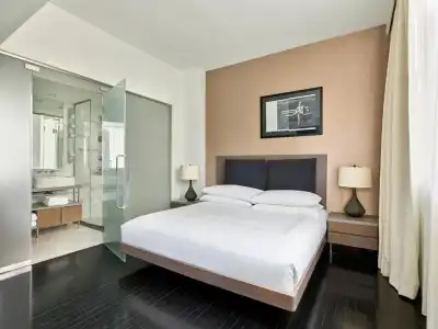 Smyth Tribeca - 145