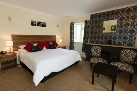 Red Mullions Guest House - 59