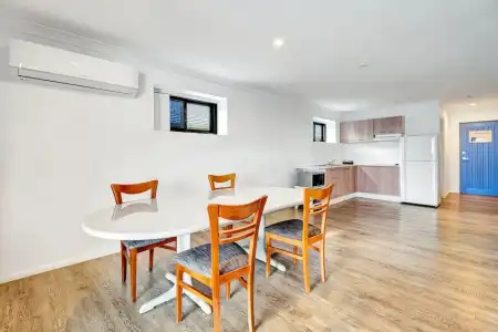 Montego Mermaid Beach Motel - 86