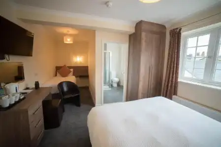 Red Mullions Guest House - 34