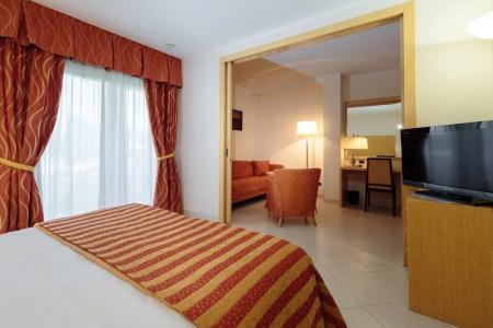 Continental Wellness & Spa - 123
