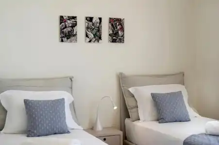 Spring Apartments - 95
