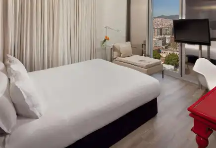 Meliá Barcelona Sky - 3