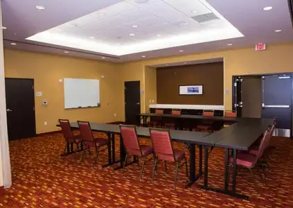 Courtyard by Marriott Lubbock Downtown/University Area - 19