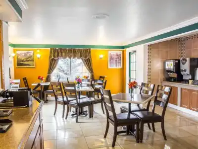 Americas Best Value Inn - 19