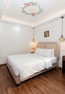 Golden Legend Palace - 16