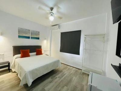 Micaela Charming Hostal - 20