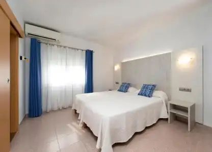 Hostal Roca - 27