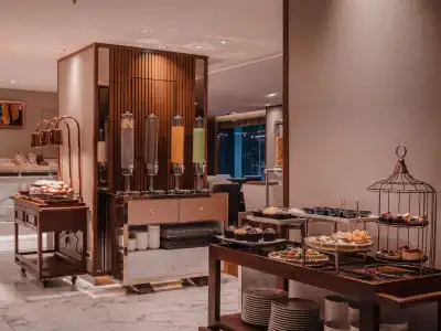 Aira Bangkok Sukhumvit 11 by Kingstons - 13