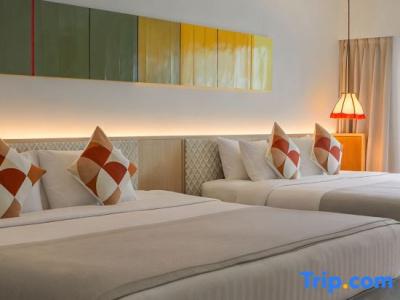 The Lantern Resorts Patong - 52