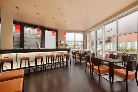 Ramada By Wyndham Bottrop - 13