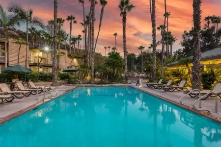 Best Western Seven Seas - 14
