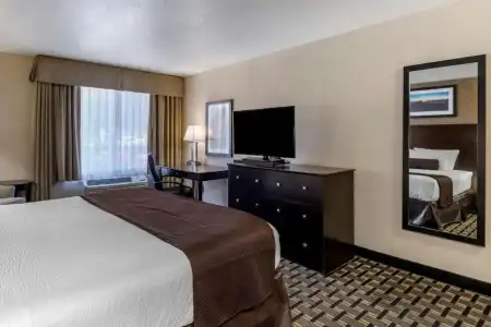 Best Western Plus Las Vegas West - 45