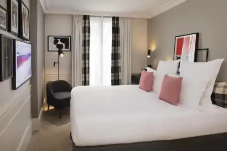 Maison Elle Paris - 40