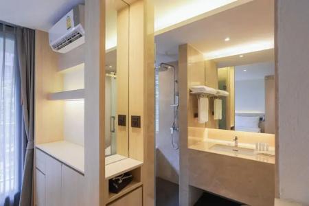 Balcony Seaside Sriracha & Serviced Apartments (SHA Extra Plus) - 114