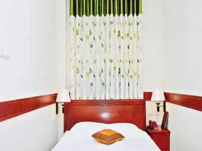 Hoang Thanh Thuy 1 - 3