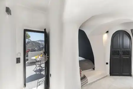 Pearl of Caldera Oia Boutique - 12
