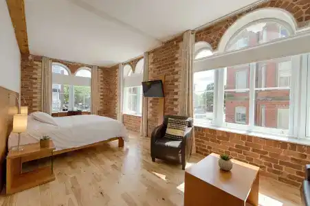 Hope Street - 42