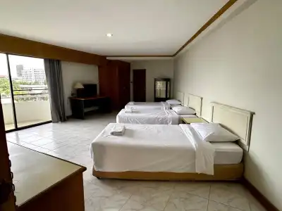 Garden Paradise & Serviced Apartment - 4