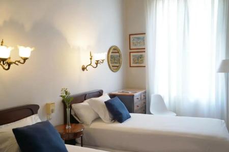 Medium Romantic - 90