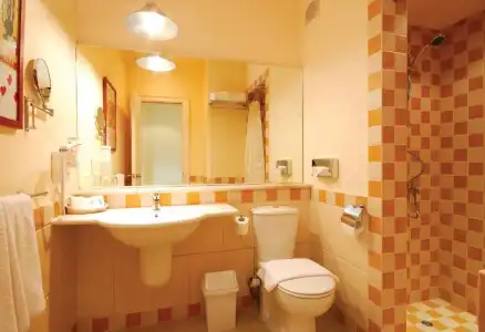 Marina Plaza, Tala Bay - 37