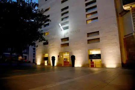 La Pérouse Nantes - 37