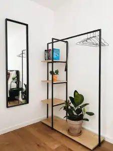Melter & Apartments - a Neighborhood - 57