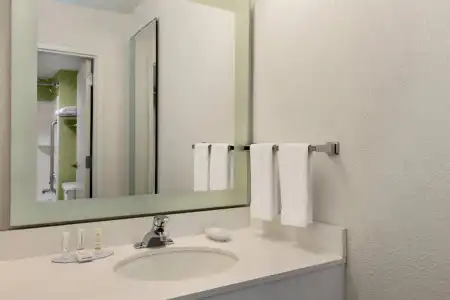 Springhill Suites By Marriott Boca Raton - 22