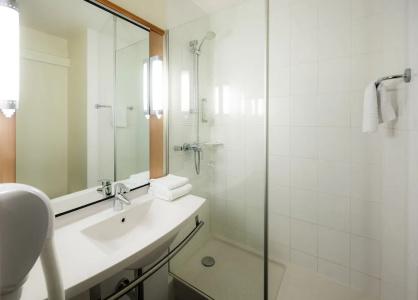 Ibis Marseille Centre Gare Saint Charles - 63