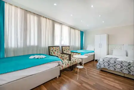 Merot Suites - 2