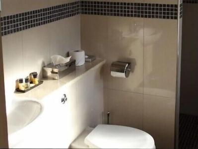 Clover Spa and - 8