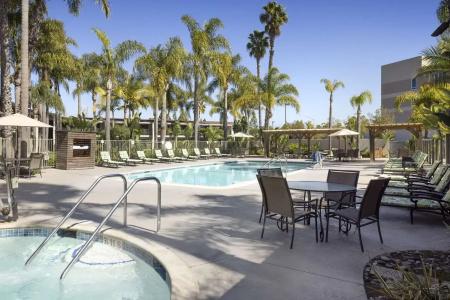 DoubleTree by Hilton San Diego Bayside - 14