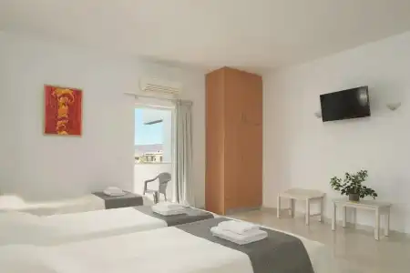 Reina Apartments - 24