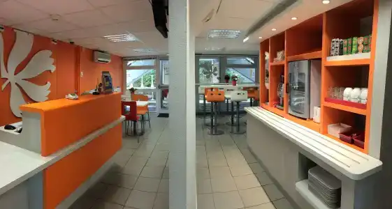 Premiere Classe Marseille Est - La Valentine - 17