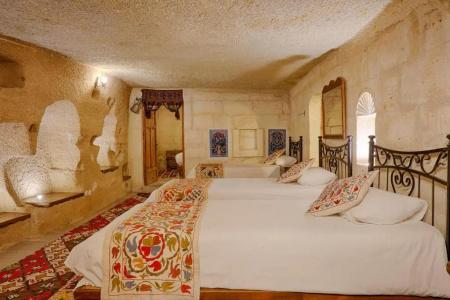 Tulip Cave Suites - 161