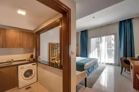 Class Apartments - 86